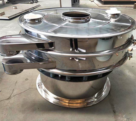 旋振篩出現(xiàn)篩上物在篩網(wǎng)中心團(tuán)聚，不排渣怎么辦?